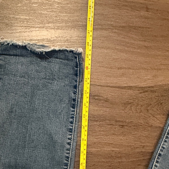 Levi's Light Blue Distressed Skinny Jeans - Picture 4 of 5